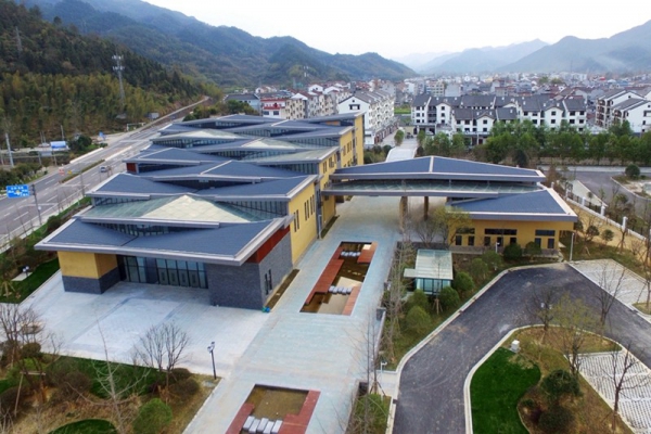 古堰畫鄉(xiāng)游客接待中心建設項目喜獲2019年度浙江省錢江杯獎（優(yōu)質工程）建設工程